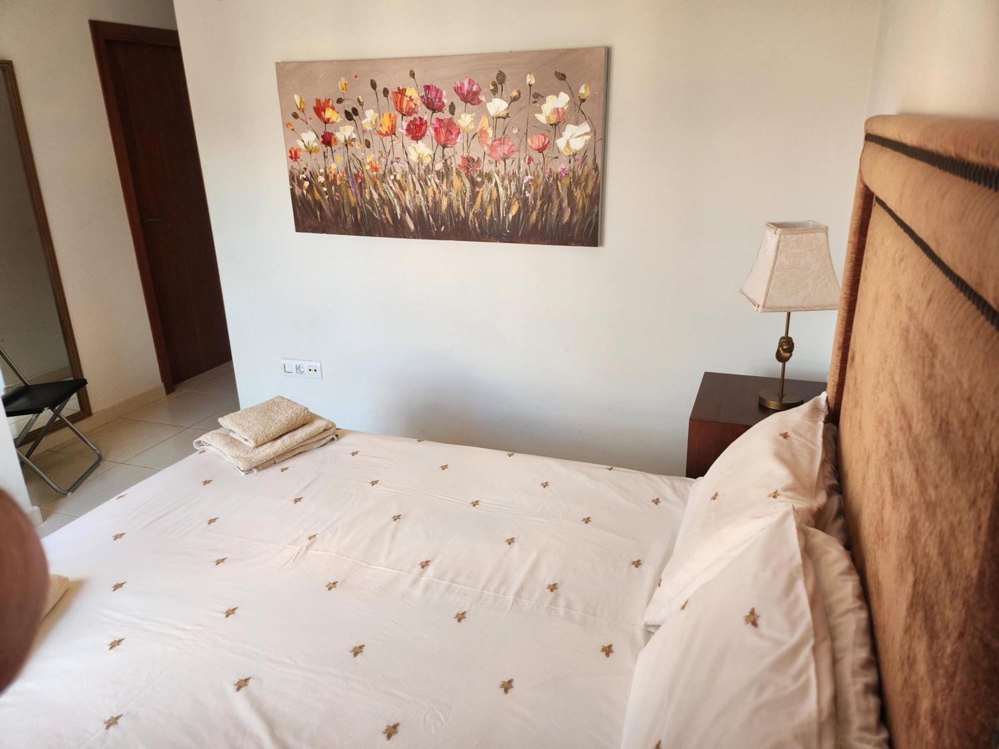 Spacious 3 Bedroom 2 Bathroom - Puerto Marina Complex Apartment Los Alcazares